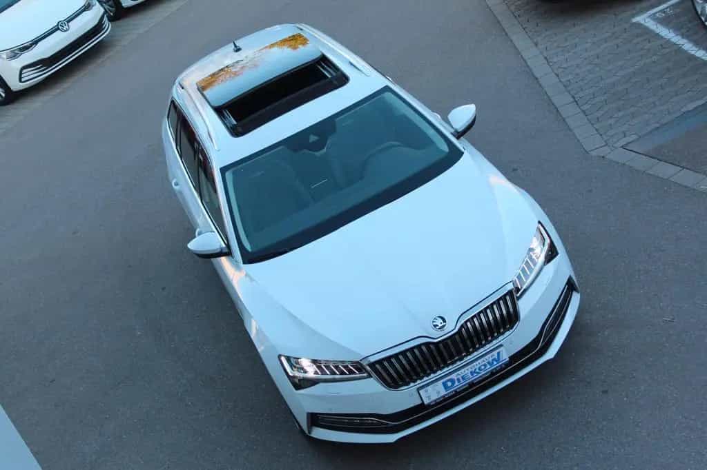 Skoda Superb Combi L&K 4x4 STHZ Pano AHK 19"Vollaussta 03/2023-photo-4
