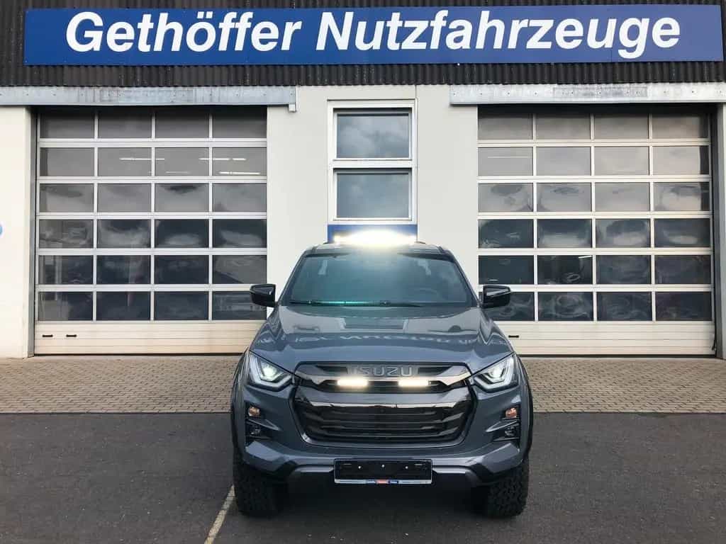 Isuzu D-Max Double Cab V-Cross AT + hohes Fahrwerk + 08/2023-photo-11