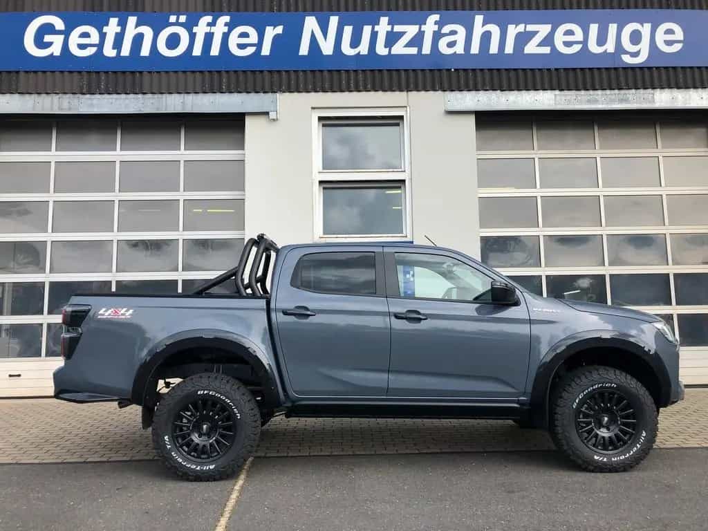 Isuzu D-Max Double Cab V-Cross AT + hohes Fahrwerk + 08/2023-photo-12