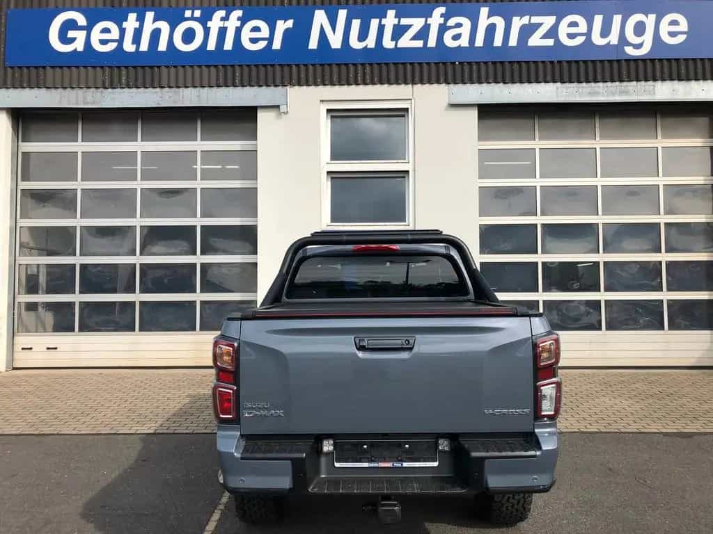 Isuzu D-Max Double Cab V-Cross AT + hohes Fahrwerk + 08/2023-photo-13