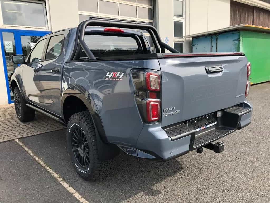 Isuzu D-Max Double Cab V-Cross AT + hohes Fahrwerk + 08/2023-photo-14