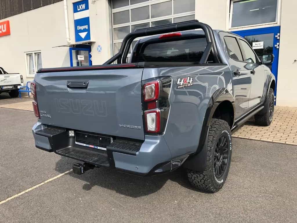 Isuzu D-Max Double Cab V-Cross AT + hohes Fahrwerk + 08/2023-photo-15