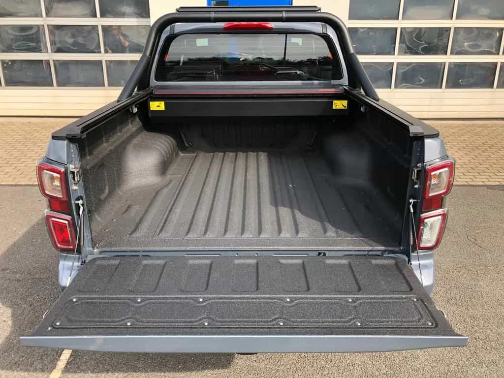 Isuzu D-Max Double Cab V-Cross AT + hohes Fahrwerk + 08/2023-photo-17