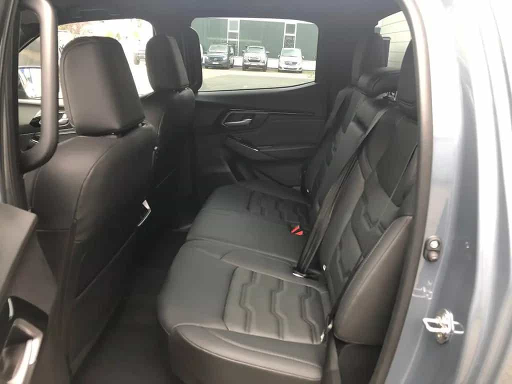 Isuzu D-Max Double Cab V-Cross AT + hohes Fahrwerk + 08/2023-photo-25