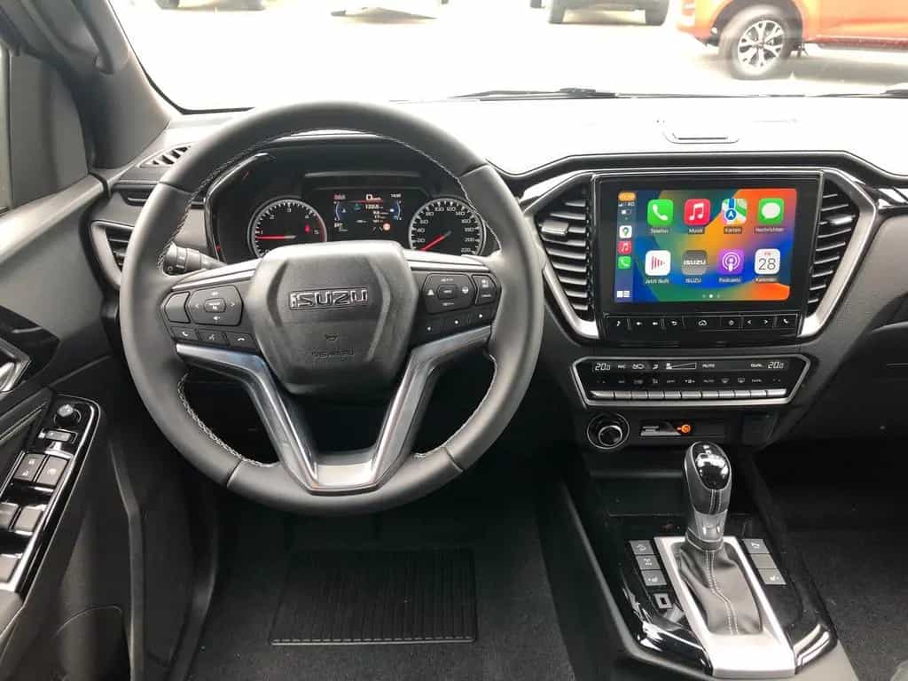 Isuzu D-Max Double Cab V-Cross AT + hohes Fahrwerk + 08/2023-photo-26