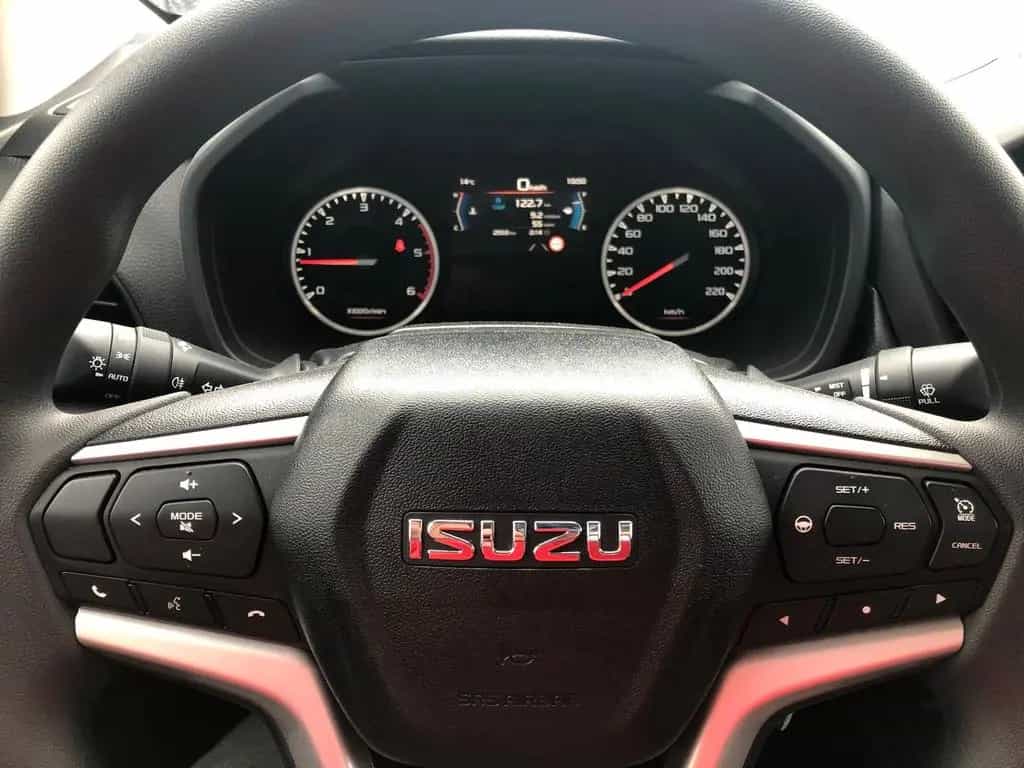 Isuzu D-Max Single Cab4x4 L  BIG MAX L2 Gurtbandaufbau 03/2023-photo-24