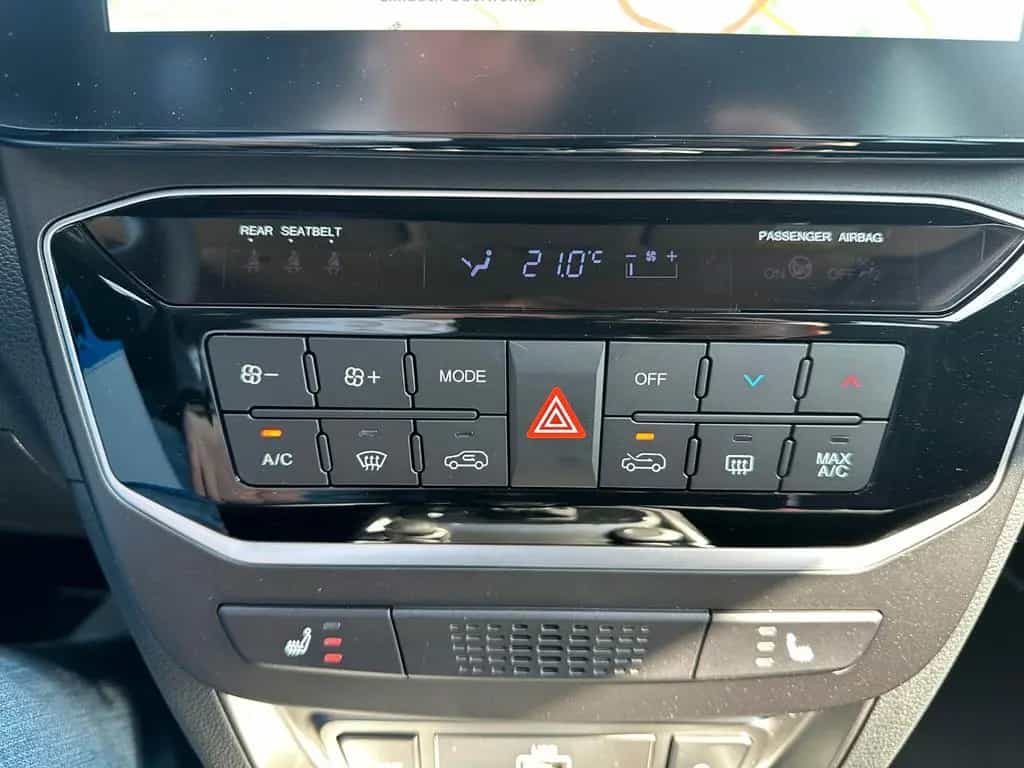 KGM Tivoli Bliss Automatik, LED, Kamera, Sitzheizung null-photo-17