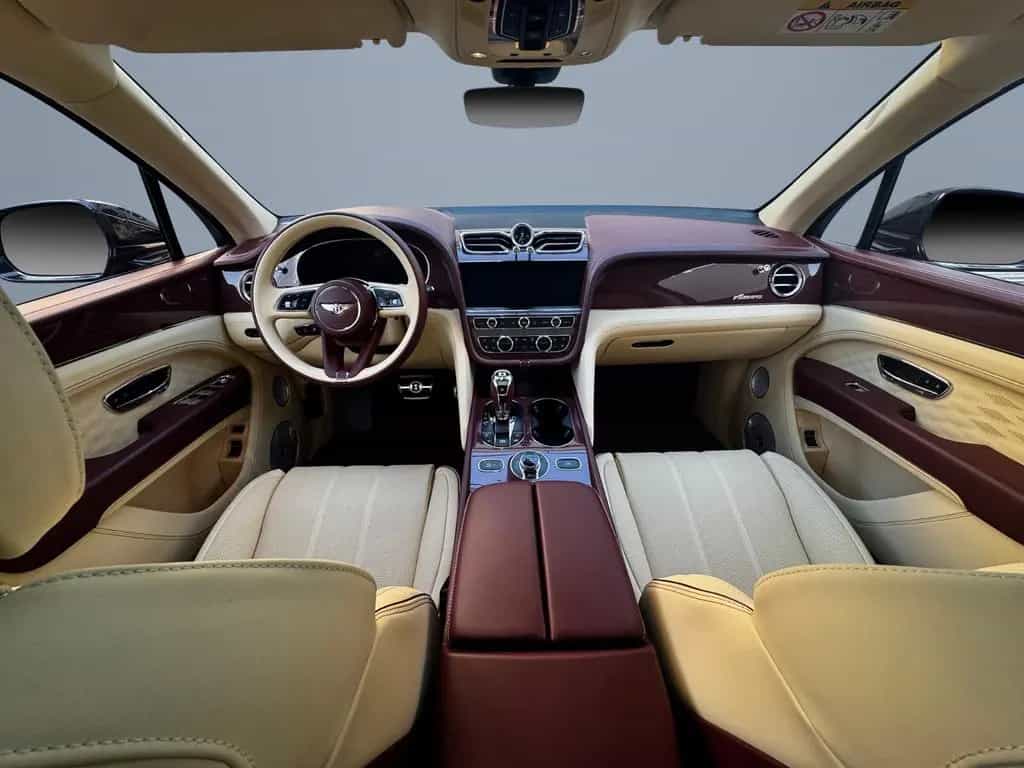 Bentley Bentayga AZURE V8 - MY25 - BENTLEY BERLIN - 05/2025-photo-15