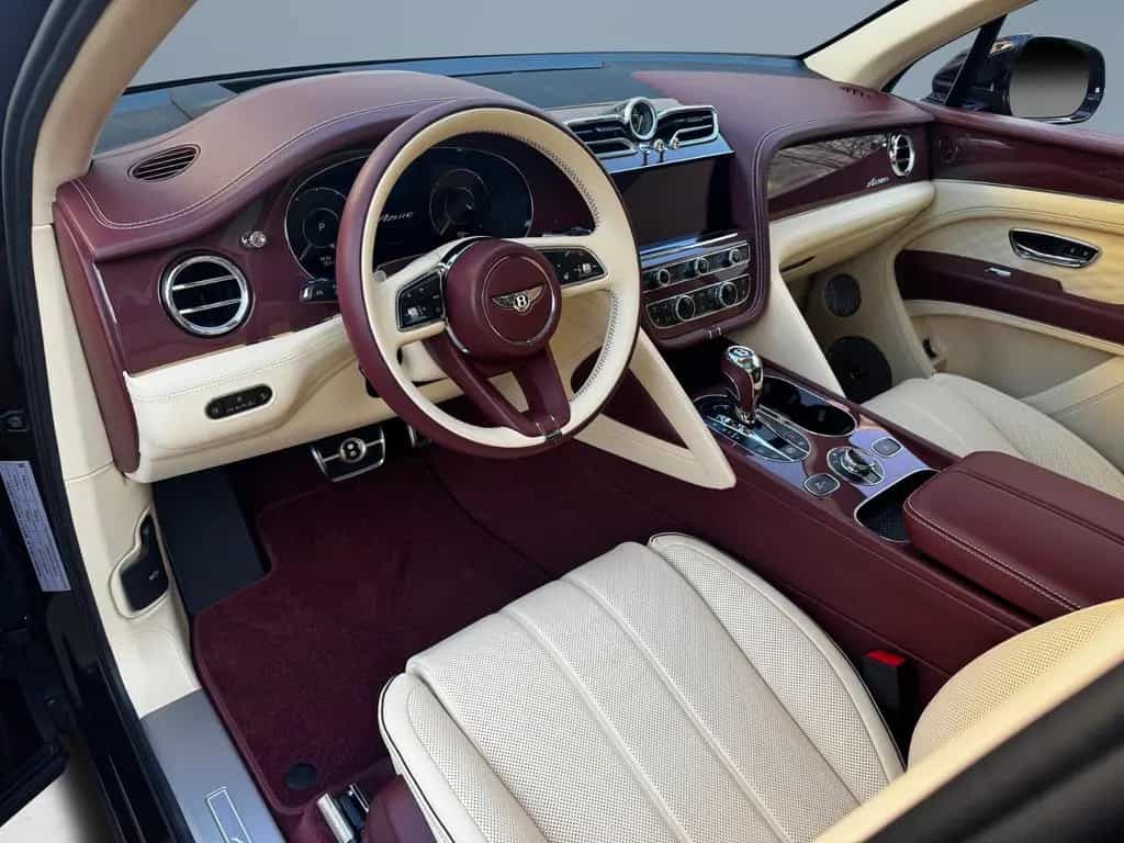 Bentley Bentayga AZURE V8 - MY25 - BENTLEY BERLIN - 05/2025-photo-9
