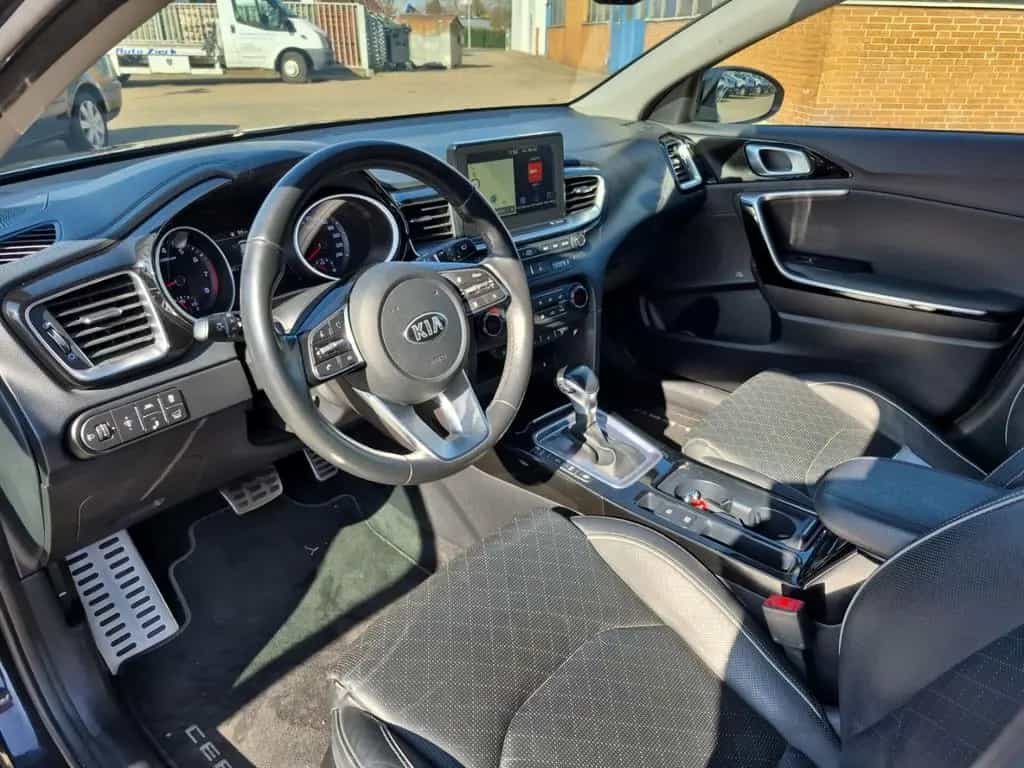 Kia Ceed Sportswagon Platinum Edition 1.4 T-GDI Voll 09/2018-photo-7