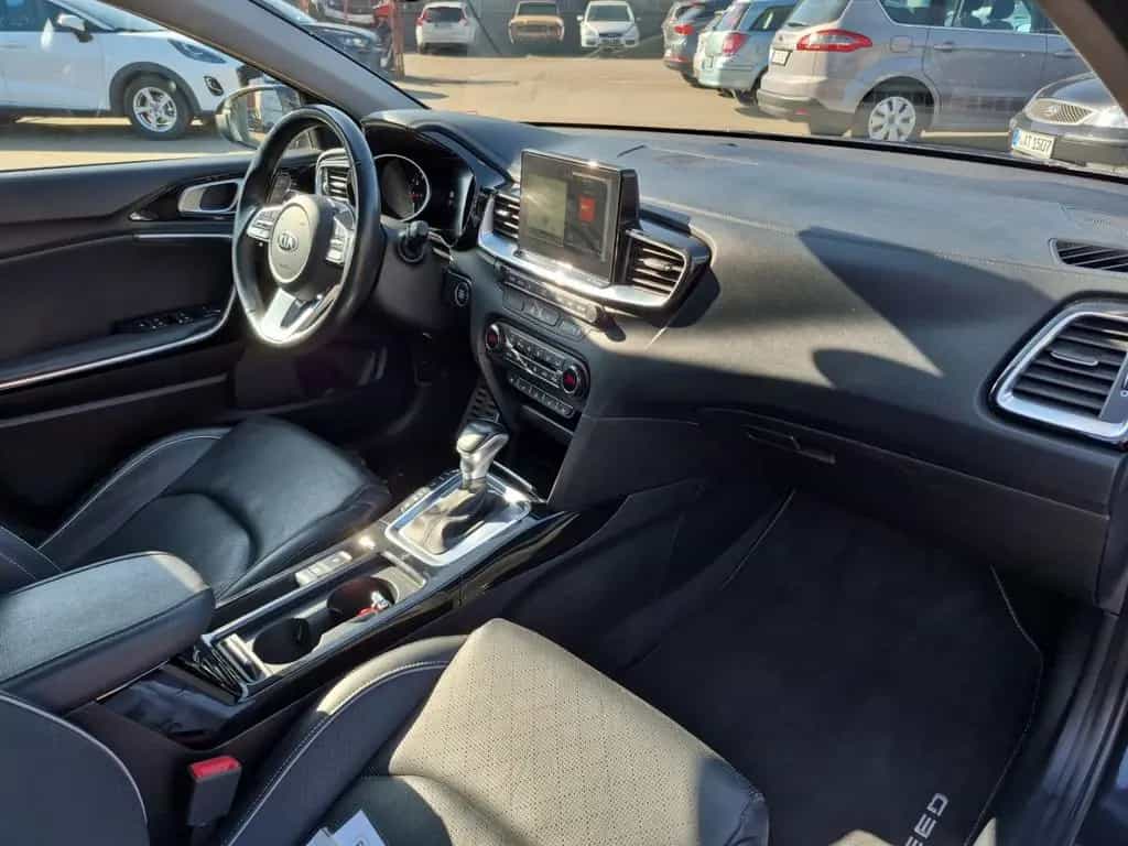 Kia Ceed Sportswagon Platinum Edition 1.4 T-GDI Voll 09/2018-photo-9