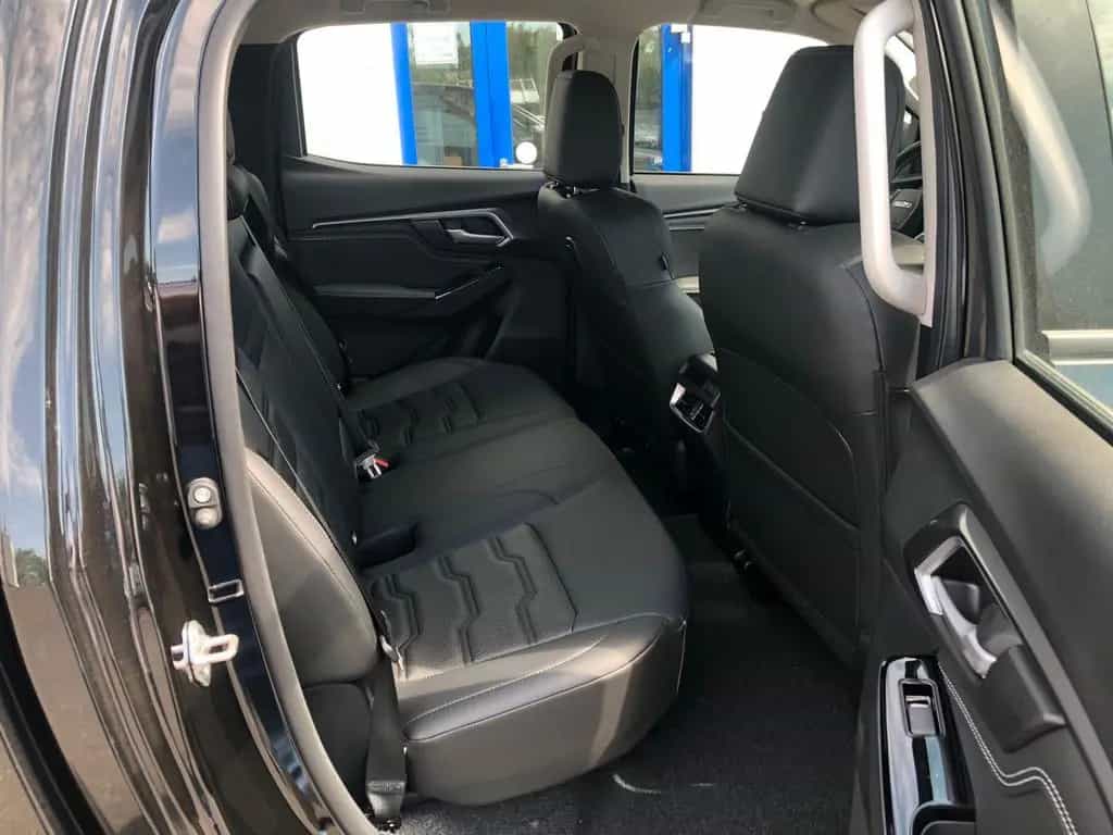 Isuzu D-Max Double Cab 4x4 LSE AT +Hardtop+SOFORT+ 06/2025-photo-15