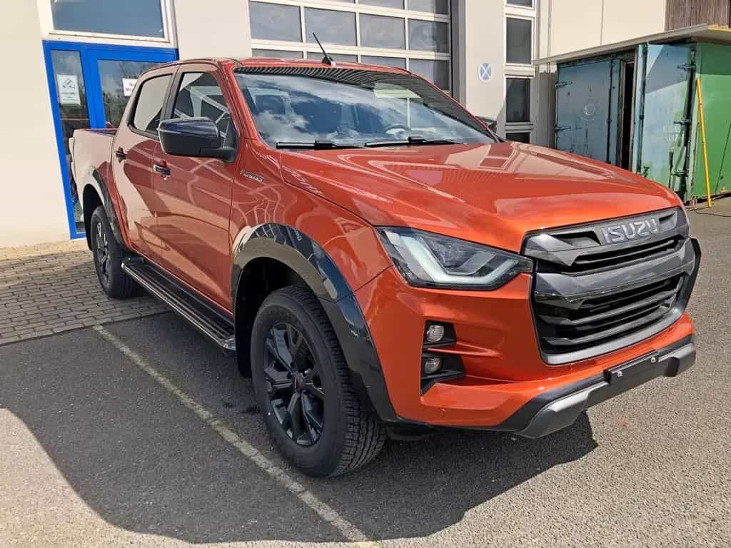 Isuzu D-Max Double Cab V-Cross AT + SOFORT + 06/2025-photo-2