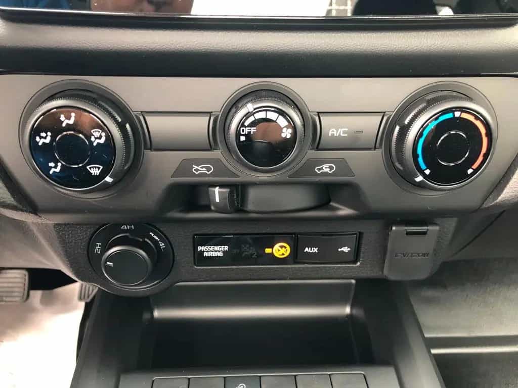 Isuzu D-Max Single Cab 4x4 L BIG-MAX L3+Kipper 12/2024-photo-19