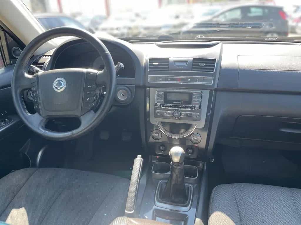 Ssangyong REXTON W RX200 e-XDi Crystal 4WD AHK/TEMP/7 SITZ 03/2014-photo-12