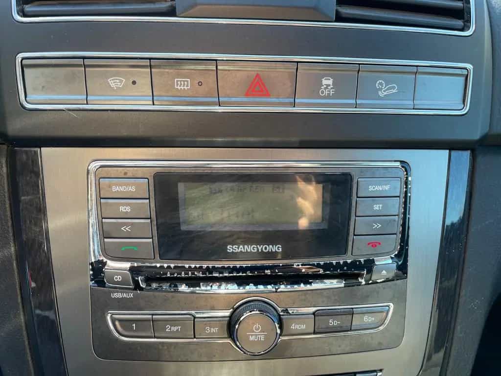 Ssangyong REXTON W RX200 e-XDi Crystal 4WD AHK/TEMP/7 SITZ 03/2014-photo-16