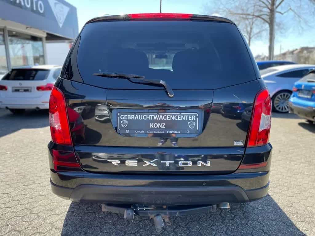 Ssangyong REXTON W RX200 e-XDi Crystal 4WD AHK/TEMP/7 SITZ 03/2014-photo-4