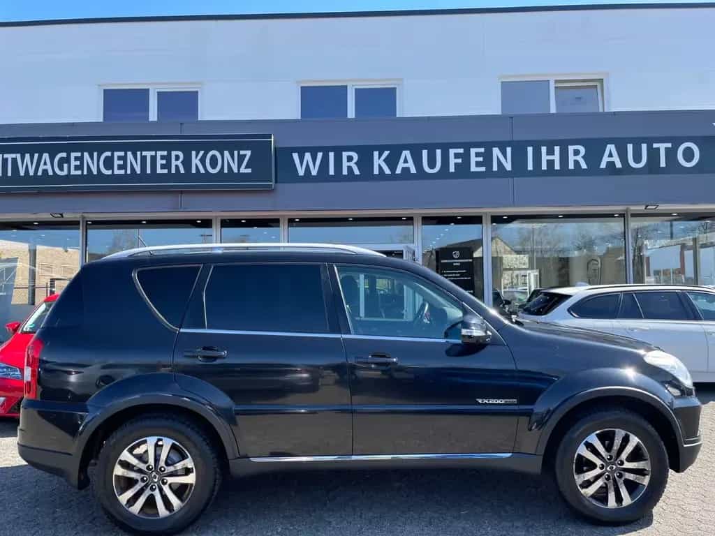 Ssangyong REXTON W RX200 e-XDi Crystal 4WD AHK/TEMP/7 SITZ 03/2014-photo-6