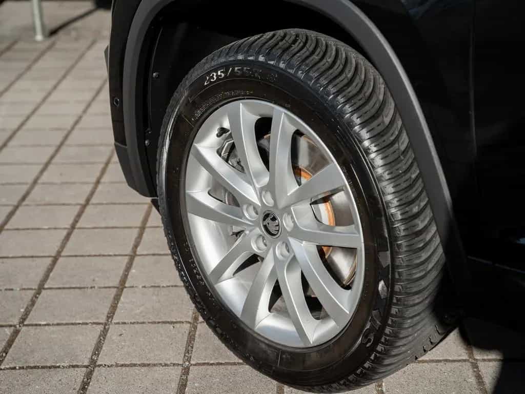 Skoda Kodiaq STYLE 2.0 TSI DSG Pano ACC ParkAss. LED 06/2024-photo-5
