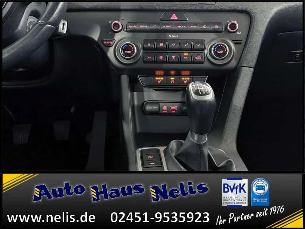Kia Sportage 1,6 GDi Vision AHK PDC RFKam NaviTouch 02/2016-photo-17