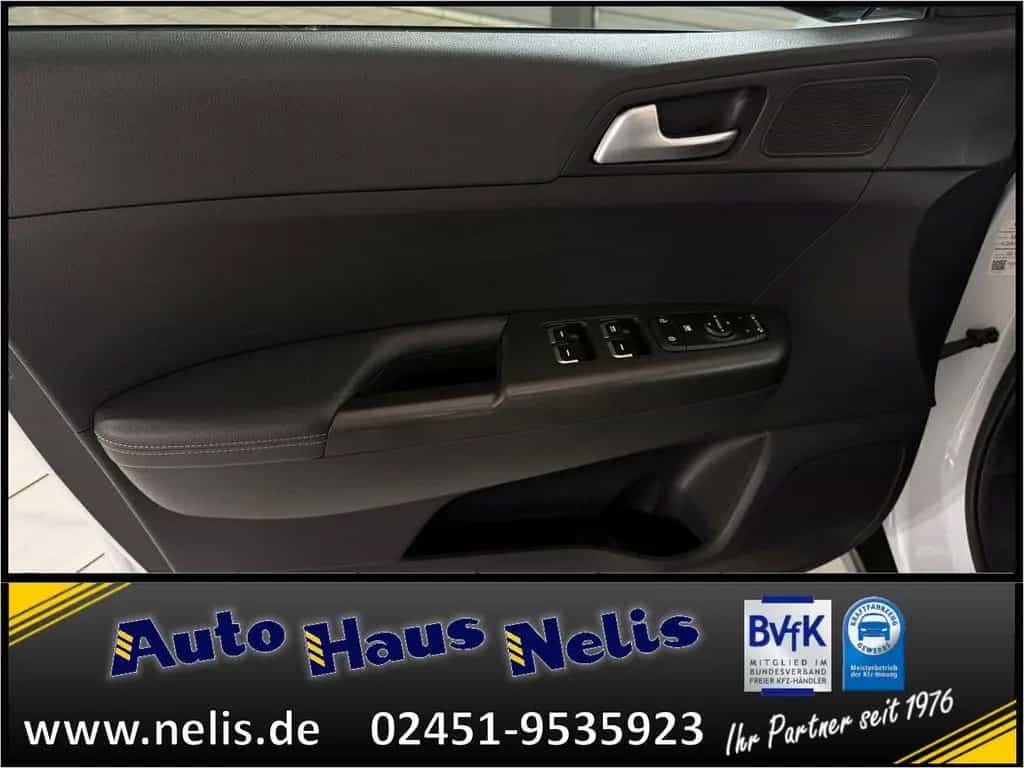 Kia Sportage 1,6 GDi Vision AHK PDC RFKam NaviTouch 02/2016-photo-30