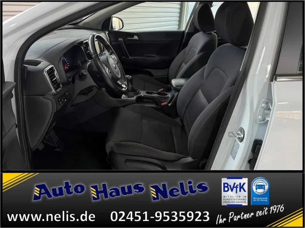 Kia Sportage 1,6 GDi Vision AHK PDC RFKam NaviTouch 02/2016-photo-8