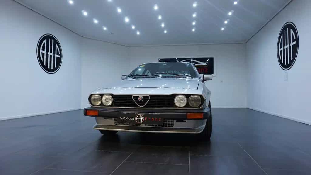 Alfa Romeo GTV 2.0L*Org.Ungeschweißt*Elektr. Fensterheber* 05/1983-photo-2