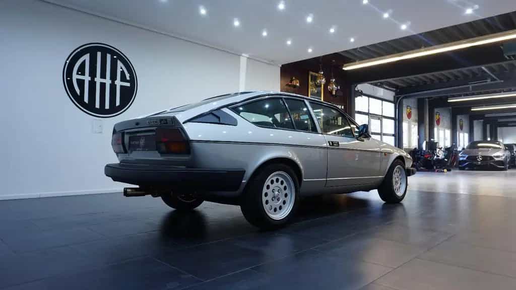 Alfa Romeo GTV 2.0L*Org.Ungeschweißt*Elektr. Fensterheber* 05/1983-photo-4