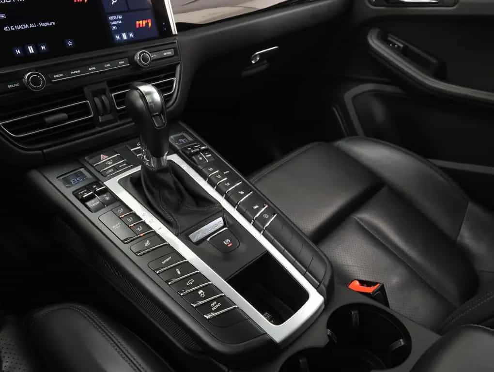 Porsche Macan S 07/2020-photo-10