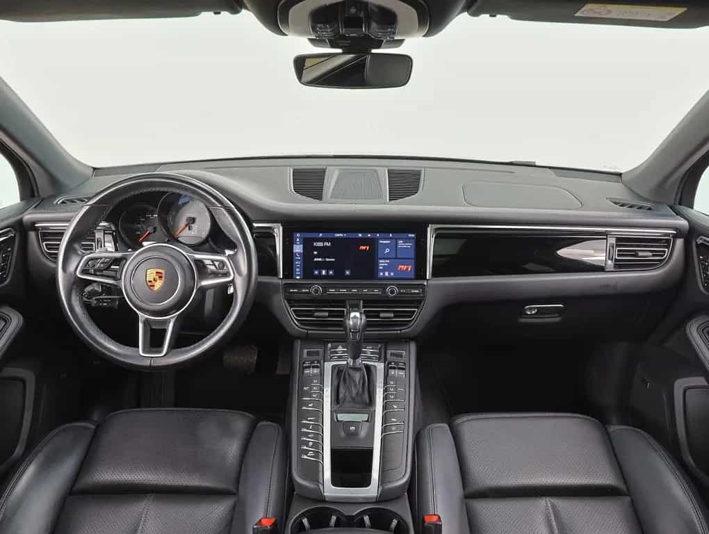 Porsche Macan S 07/2020-photo-18