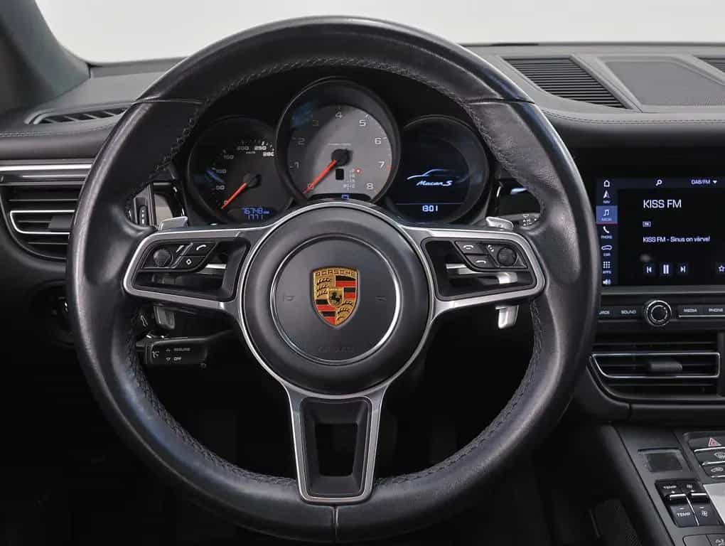 Porsche Macan S 07/2020-photo-20