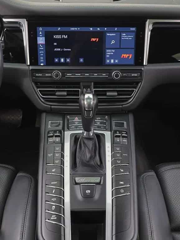 Porsche Macan S 07/2020-photo-21