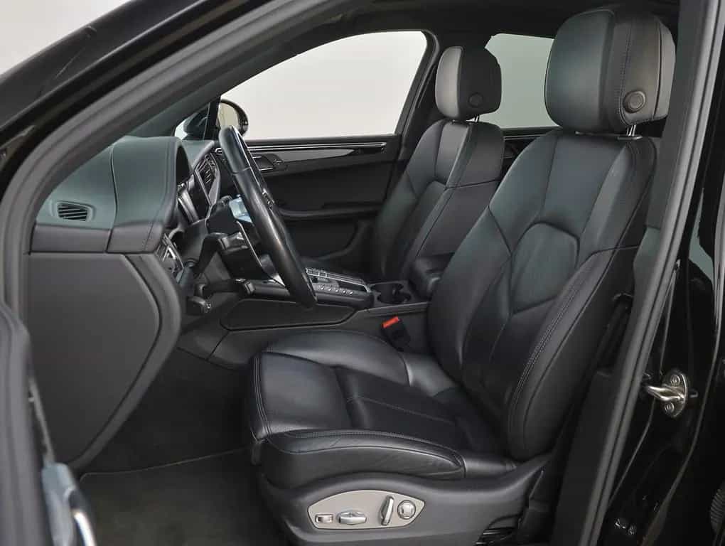 Porsche Macan S 07/2020-photo-8