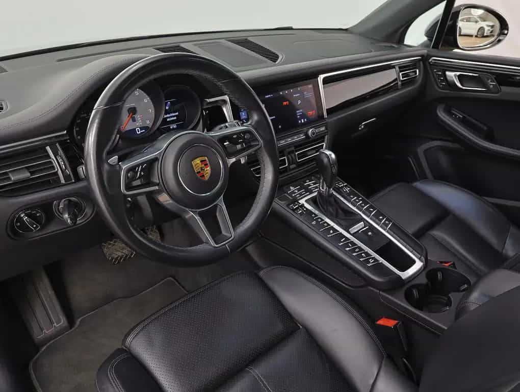 Porsche Macan S 07/2020-photo-9