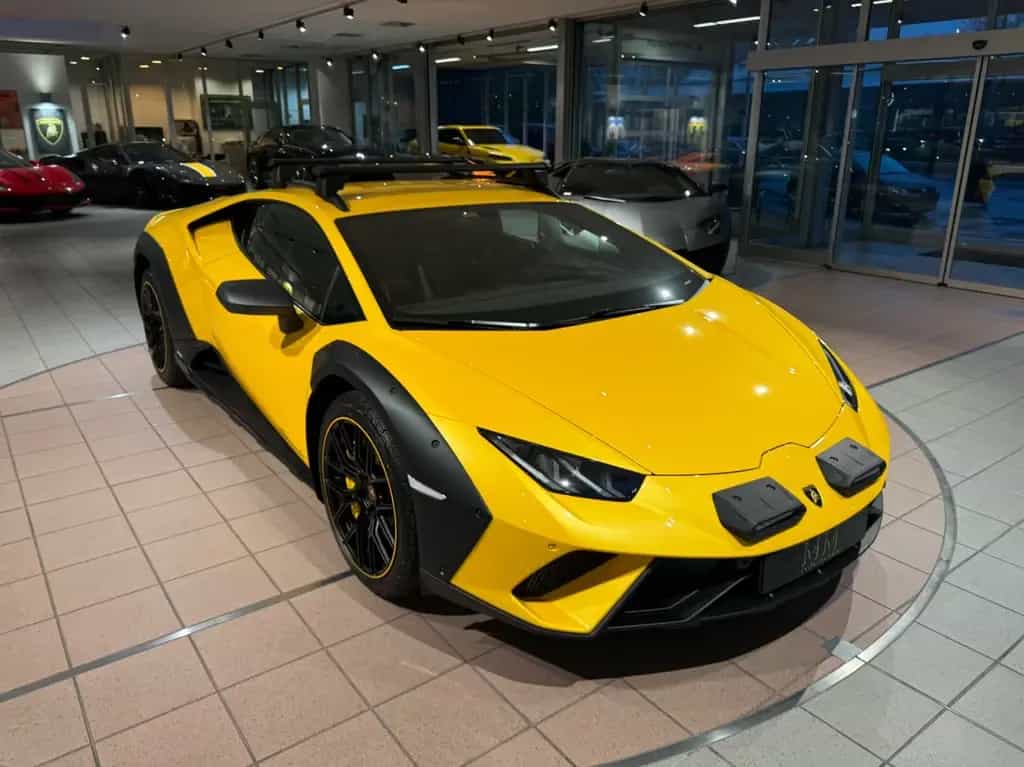 Lamborghini Huracán Sterrato "1 of 1499" 03/2025-photo-0
