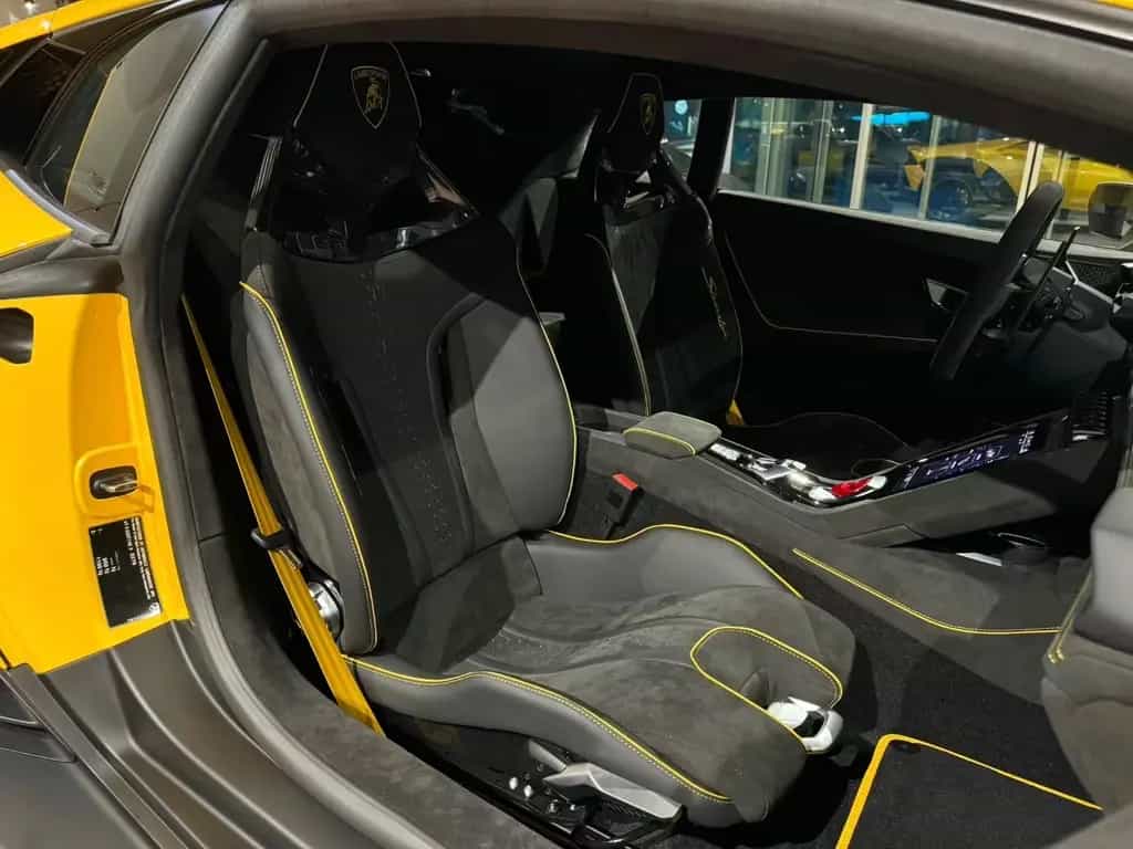 Lamborghini Huracán Sterrato "1 of 1499" 03/2025-photo-19