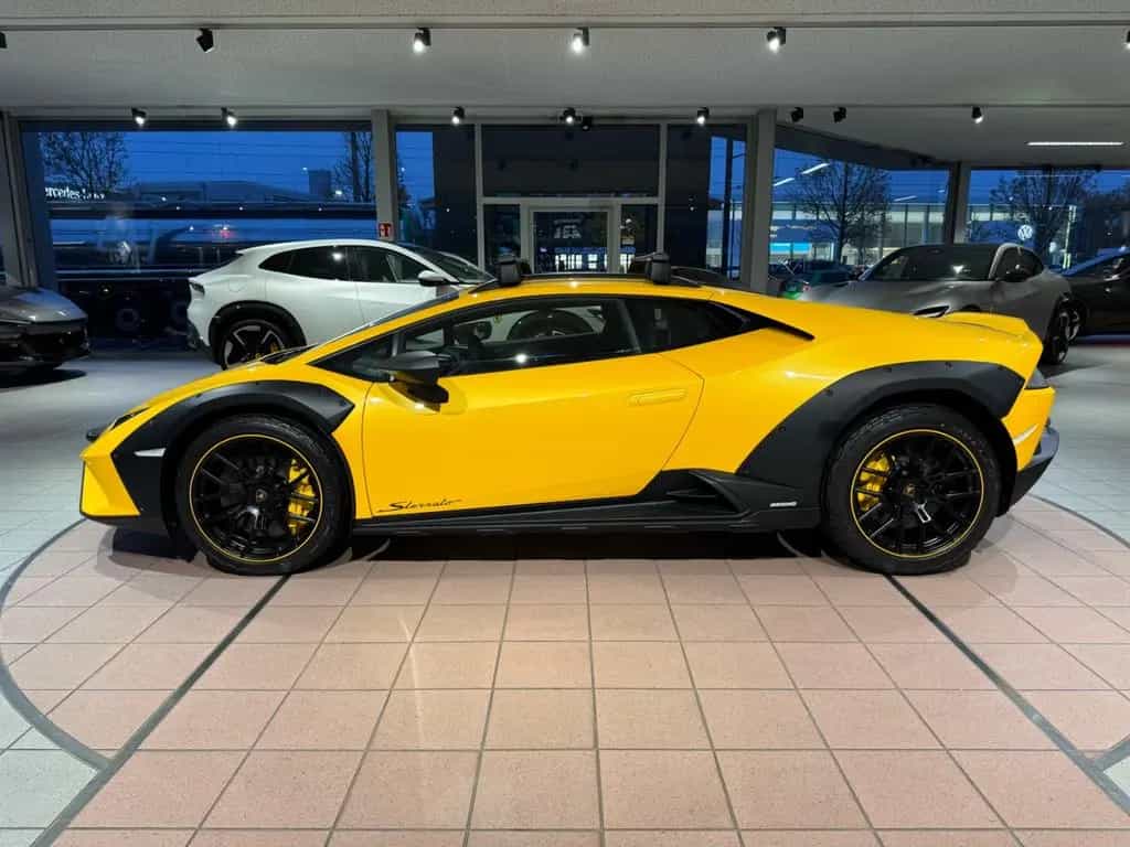 Lamborghini Huracán Sterrato "1 of 1499" 03/2025-photo-5