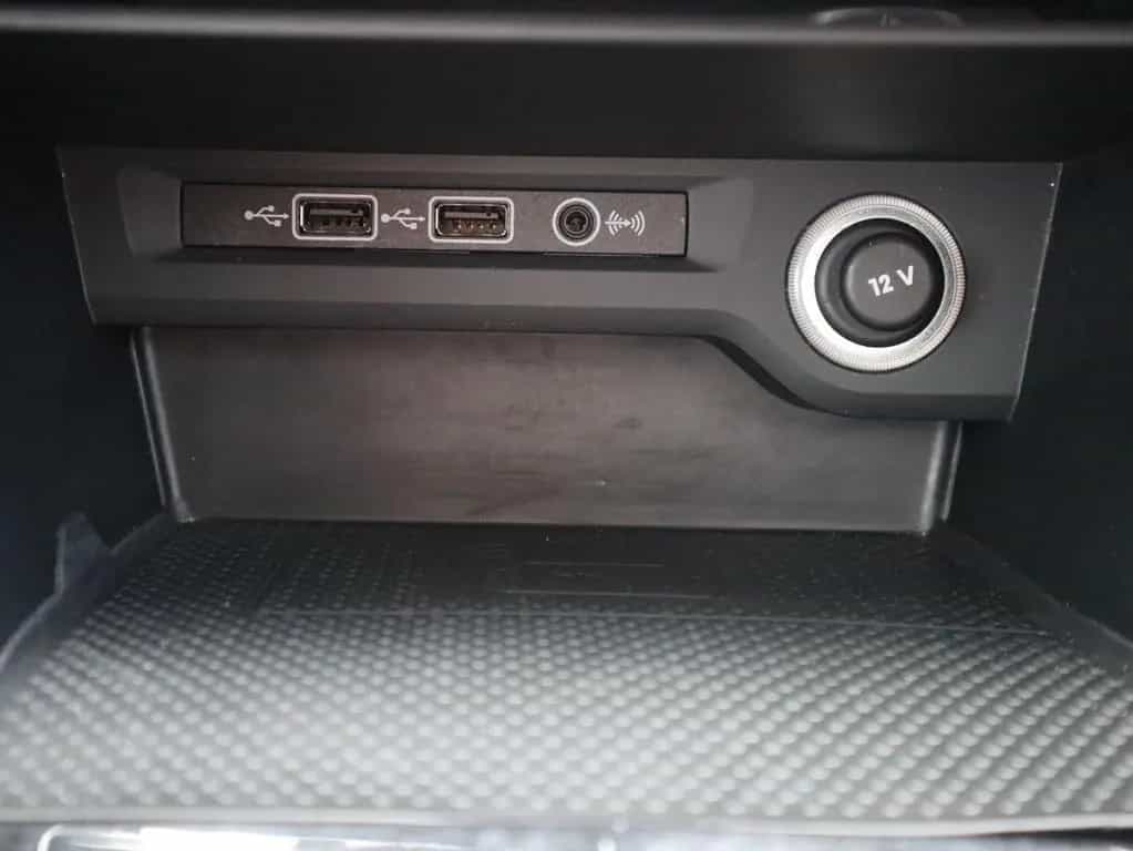 Volkswagen Touran 2.0 TDI DSG R-Line LED Navi Panorama ACC 02/2019-photo-21
