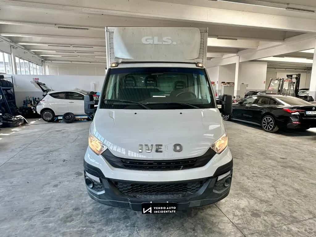 Iveco Daily 35S12 2.3 116CV HPT PL CABINATO 02/2019-photo-1