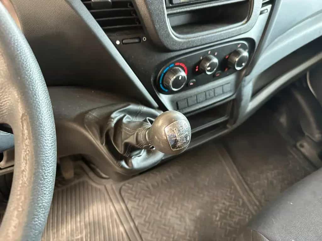 Iveco Daily 35S12 2.3 116CV HPT PL CABINATO 02/2019-photo-13