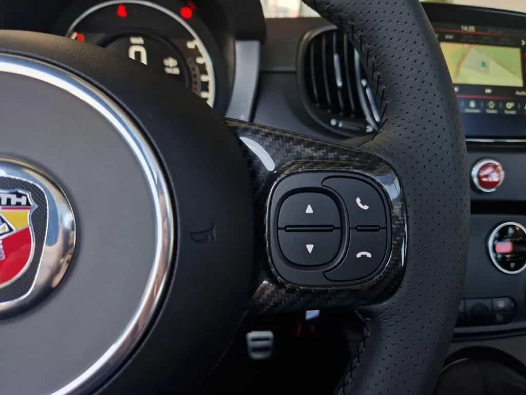 Abarth 695C 695 C SCORPIONERO NAVI BEATS 06/2024-photo-11