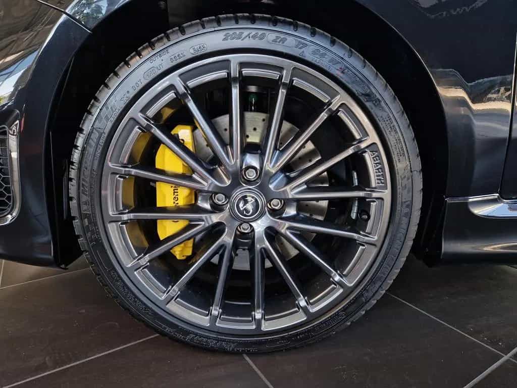 Abarth 695C 695 C SCORPIONERO NAVI BEATS 06/2024-photo-27