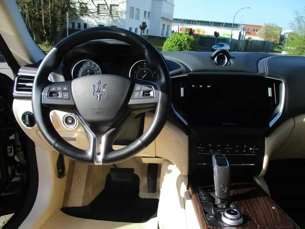 Maserati Ghibli 3,0V6/Schiebedach 11/2021-photo-12