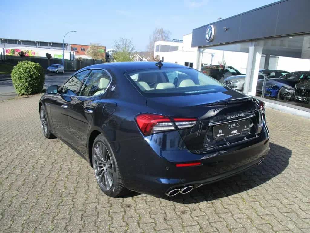 Maserati Ghibli 3,0V6/Schiebedach 11/2021-photo-6