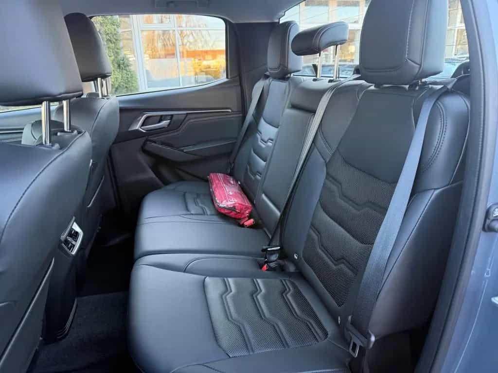 Isuzu D-Max Double Cab LSE 1.9 mit SHZ+RFK 03/2025-photo-13
