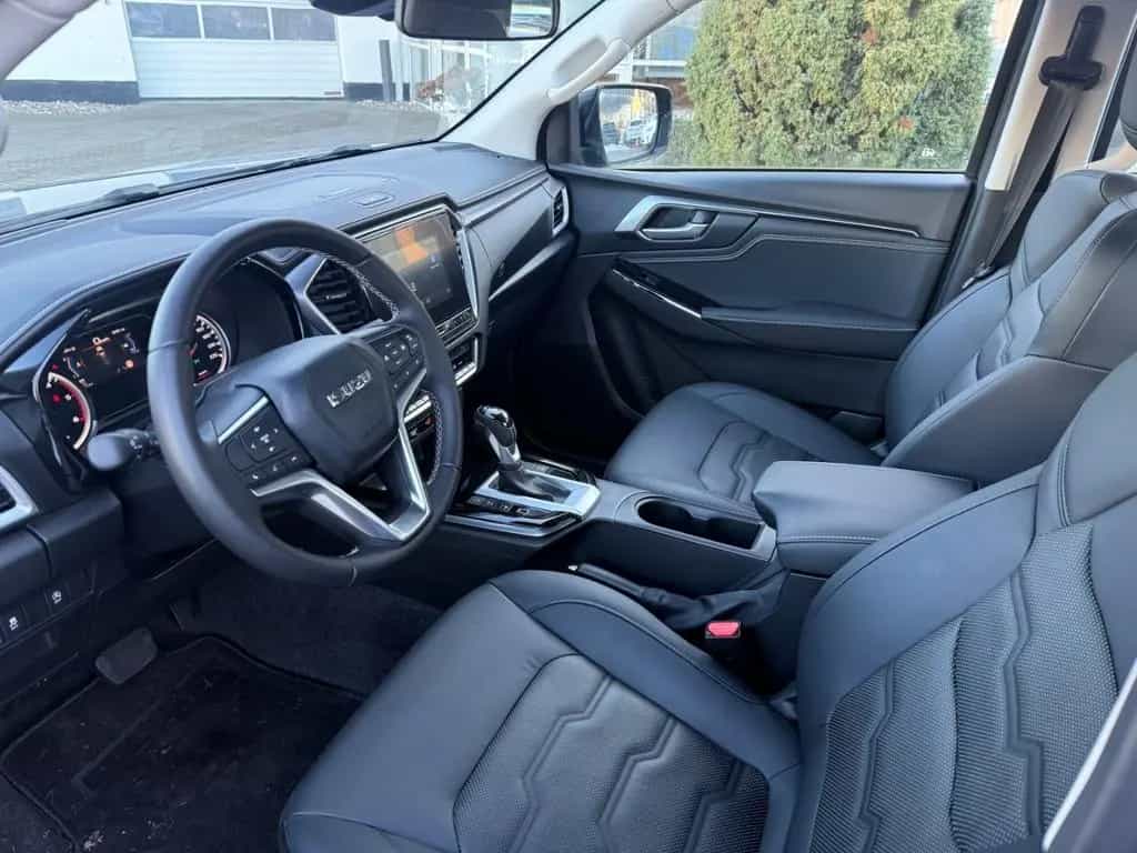 Isuzu D-Max Double Cab LSE 1.9 mit SHZ+RFK 03/2025-photo-4