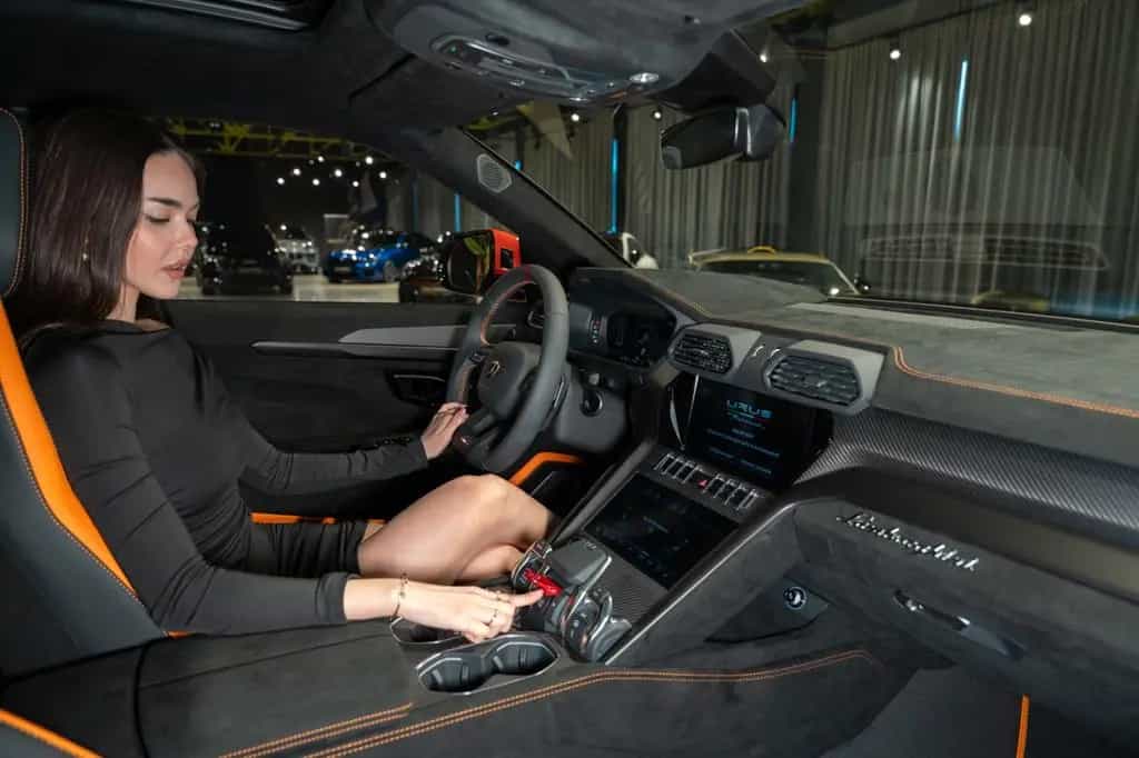 Lamborghini Urus Performante 03/2025-photo-15