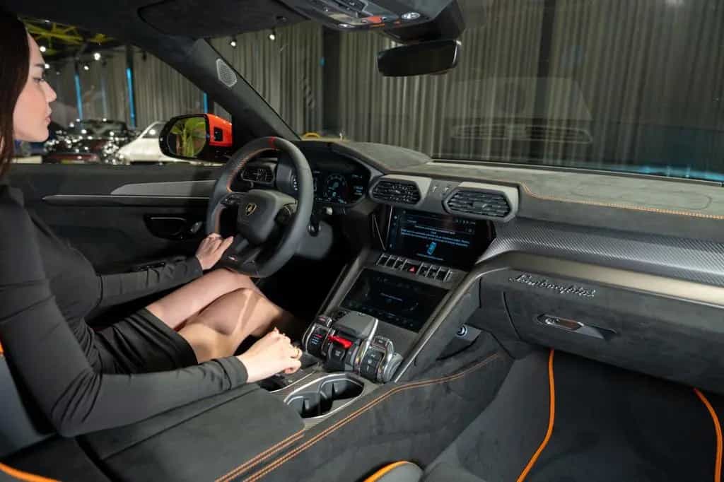 Lamborghini Urus Performante 03/2025-photo-16