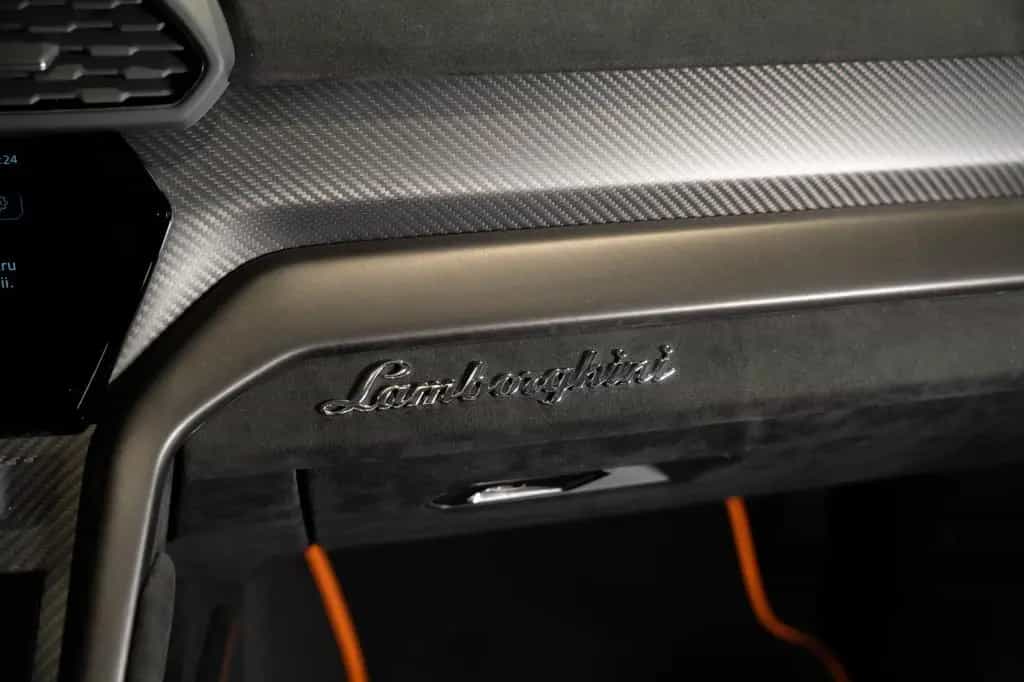 Lamborghini Urus Performante 03/2025-photo-17