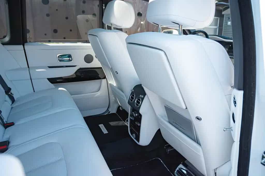 Rolls-Royce Cullinan MANSORY *FORGED CARBON*ONLY 7600 KM* 11/2019-photo-26